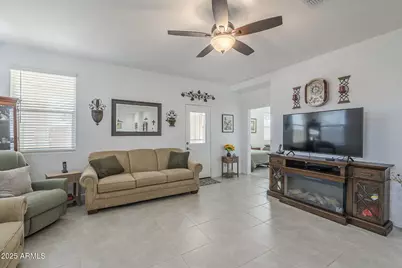 15551 W Kendall Street, Goodyear, AZ 85338 - Photo 12