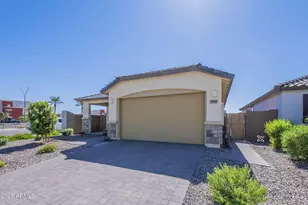 15551 W Kendall St, Goodyear, AZ 85338 - Photo 2