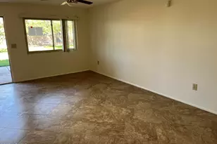 10889 W Santa Fe Dr, Sun City, AZ 85351 - Photo 4