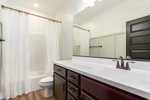 614 E Brisa Dr, Phoenix, AZ 85085 - Photo 22