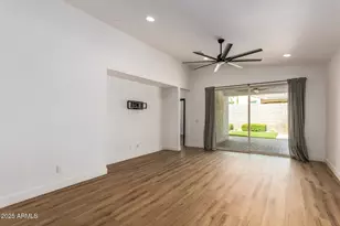 614 E Brisa Dr, Phoenix, AZ 85085 - Photo 8