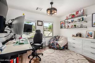 2746 E Fawn Dr, Phoenix, AZ 85042 - Photo 14