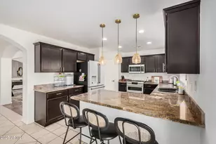 2746 E Fawn Dr, Phoenix, AZ 85042 - Photo 10