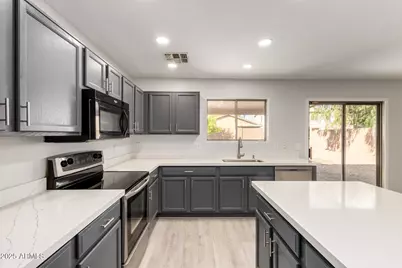 16198 W Redfield Road, Surprise, AZ 85379 - Photo 8