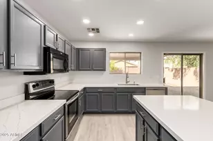 16198 W Redfield Rd, Surprise, AZ 85379 - Photo 8