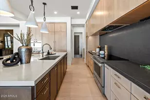 8108 E Del Cristal Dr, Scottsdale, AZ 85258 - Photo 8