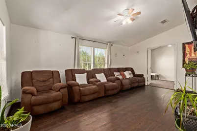 7300 N 51st Avenue #H118, Glendale, AZ 85301 - Photo 10