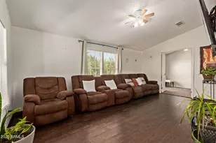 7300 N 51st Ave, Glendale, AZ 85301 - Photo 10