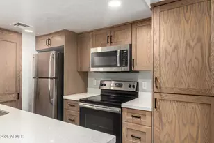 2228 E Campbell Ave, Phoenix, AZ 85016 - Photo 10