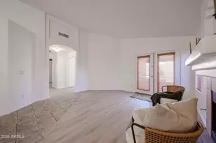 922 E Blackhawk Dr, Phoenix, AZ 85024 - Photo 20