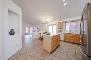 922 E Blackhawk Dr, Phoenix, AZ 85024 - Photo 8