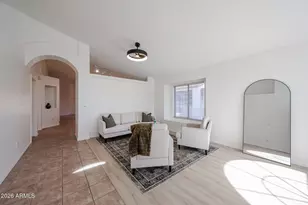 922 E Blackhawk Dr, Phoenix, AZ 85024 - Photo 12