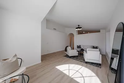 922 E Blackhawk Drive, Phoenix, AZ 85024 - Photo 6