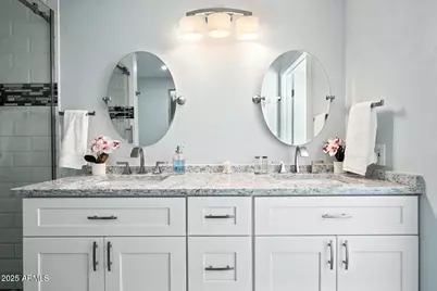 8050 N 11th Place, Phoenix, AZ 85020 - Photo 14