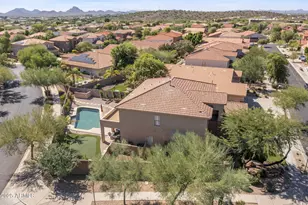 2405 W Barbie Ln, Phoenix, AZ 85085 - Photo 30