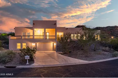 9219 N 16th Place, Phoenix, AZ 85020 - Photo 1