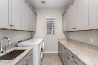 4318 S Redcliffe Drive, Gilbert, AZ 85297 - Photo 46