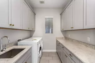 4318 S RedCliffe Dr, Gilbert, AZ 85297 - Photo 46