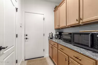 10370 W Alyssa Lane, Peoria, AZ 85383 - Photo 18