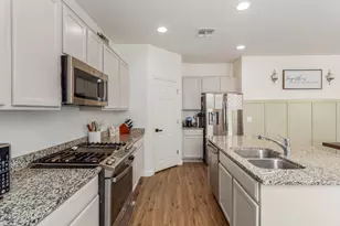 3215 W Pollack St, Phoenix, AZ 85041 - Photo 6