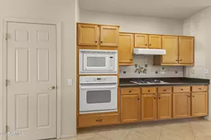 20781 N King Point Dr, Surprise, AZ 85387 - Photo 6
