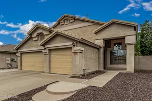 6816 W Bronco Trail, Peoria, AZ 85383 - Photo 4