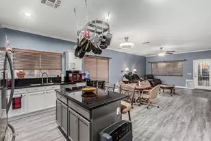 21925 N 78th Dr, Peoria, AZ 85383 - Photo 34