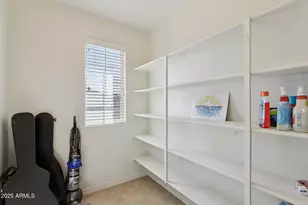 4654 E Tierra Buena Ln, Phoenix, AZ 85032 - Photo 32