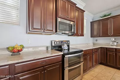 4654 E Tierra Buena Lane, Phoenix, AZ 85032 - Photo 10