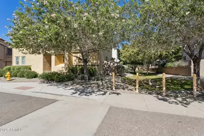 4654 E Tierra Buena Lane, Phoenix, AZ 85032 - Photo 2