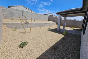 18267 W Daley Ln, Surprise, AZ 85387 - Photo 4