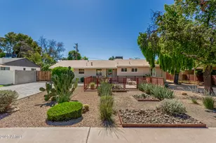 1017 E Rose Ln, Phoenix, AZ 85014 - Photo 1