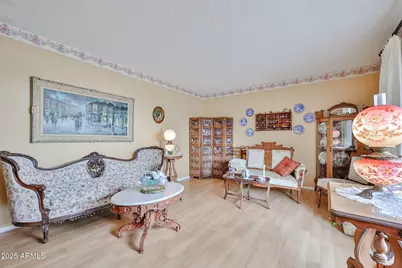 11114 W Peace Court, Sun City, AZ 85351 - Photo 10