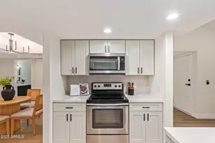 2020 W Union Hills Dr, Phoenix, AZ 85027 - Photo 4