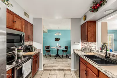 9517 W Indian Hills Drive, Sun City, AZ 85351 - Photo 16