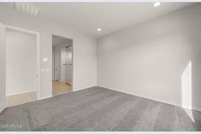 25271 N 171st Lane, Surprise, AZ 85387 - Photo 22