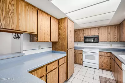 10549 E Elmhurst Drive, Sun Lakes, AZ 85248 - Photo 14