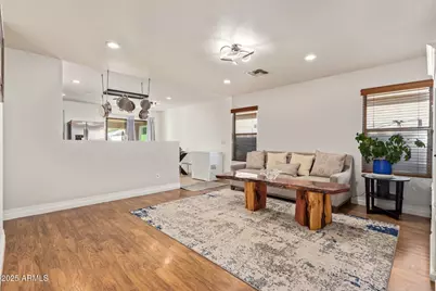 14476 N 158th Lane, Surprise, AZ 85379 - Photo 12