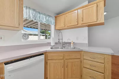 1866 S Indiana Drive, Casa Grande, AZ 85194 - Photo 14