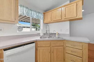 1866 S Indiana Dr, Casa Grande, AZ 85194 - Photo 14