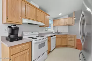 1866 S Indiana Dr, Casa Grande, AZ 85194 - Photo 16