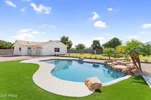 18047 E Vencino St, Gilbert, AZ 85298 - Photo 2