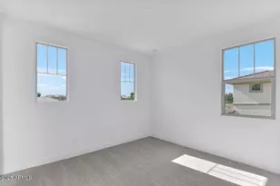 8332 W Solano Dr, Glendale, AZ 85305 - Photo 32