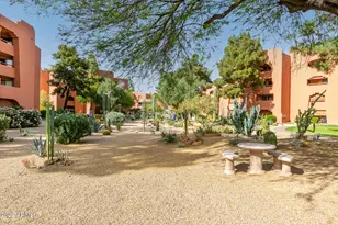 12212 N Paradise Vlg Pkwy S, Phoenix, AZ 85032 - Photo 36