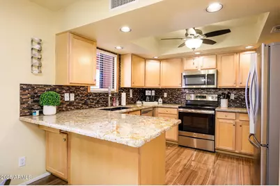 12212 N Paradise Village Parkway S #445, Phoenix, AZ 85032 - Photo 4