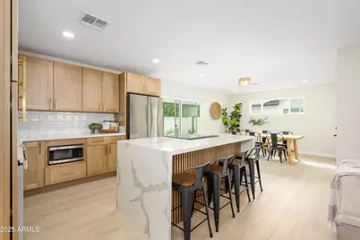 1337 N 70th Street, Scottsdale, AZ 85257 - Photo 1