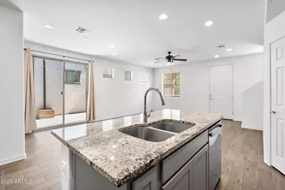 1334 W Sparrow Drive, San Tan Valley, AZ 85140 - Photo 12