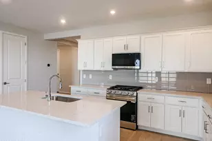 23024 W Potter Dr, Surprise, AZ 85387 - Photo 8