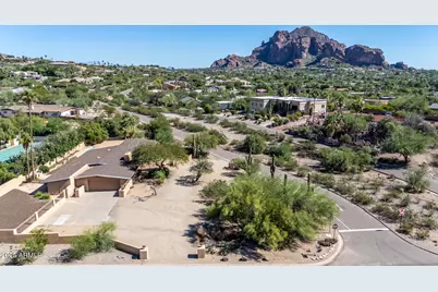 4002 E McDonald Drive, Paradise Valley, AZ 85253 - Photo 8