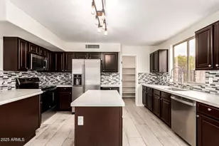 21078 N 74th Ln, Glendale, AZ 85308 - Photo 2